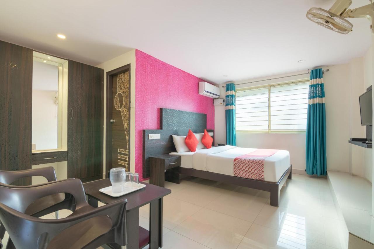 Hotel Oyo 13594 Mathrushree Residency à Bangalore Extérieur photo
