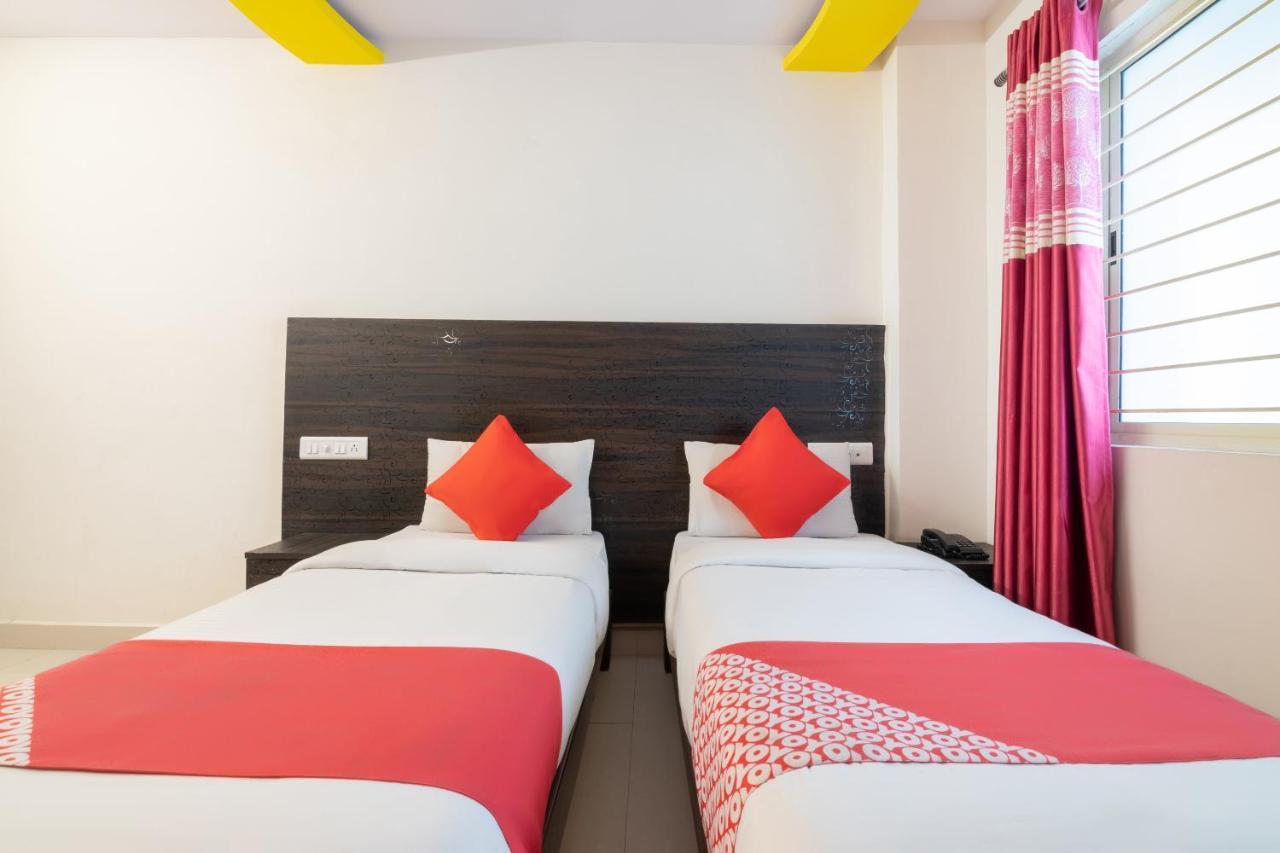 Hotel Oyo 13594 Mathrushree Residency à Bangalore Extérieur photo