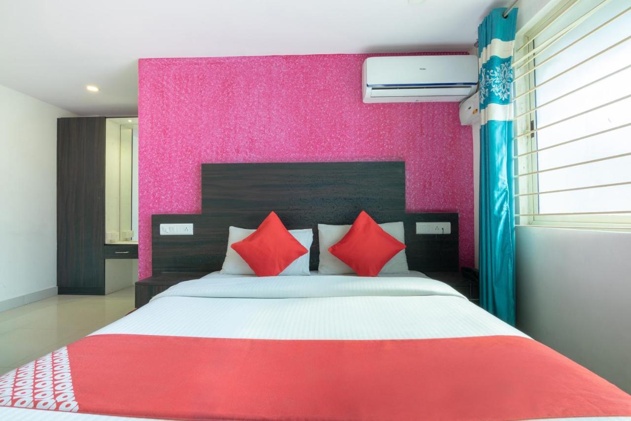 Hotel Oyo 13594 Mathrushree Residency à Bangalore Extérieur photo