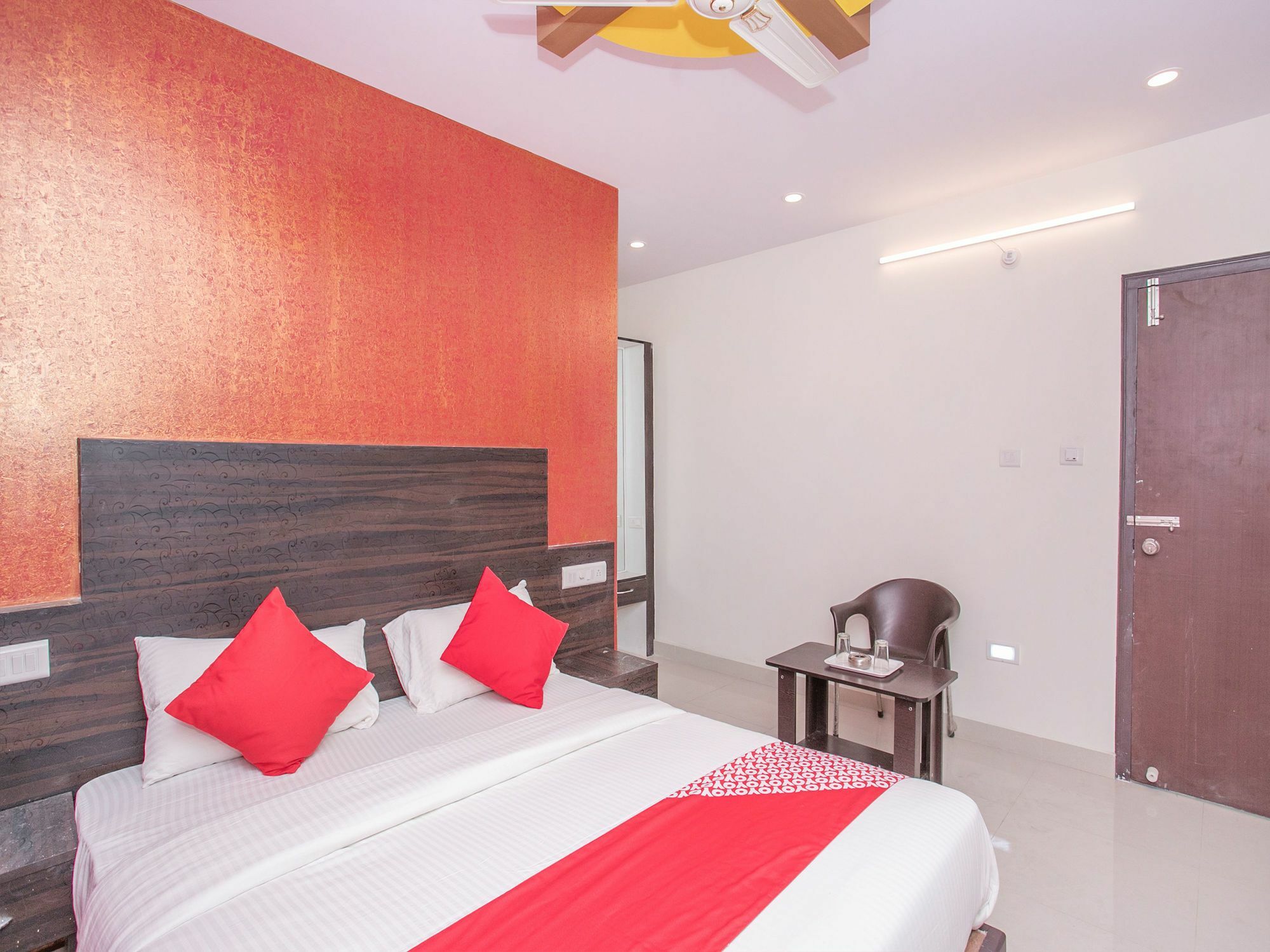 Hotel Oyo 13594 Mathrushree Residency à Bangalore Extérieur photo